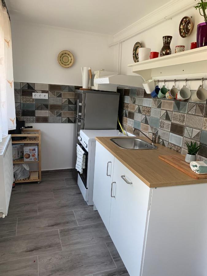 Dalia Apartman Gyoemro Ngoại thất bức ảnh