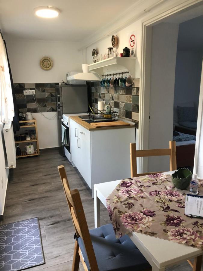 Dalia Apartman Gyoemro Ngoại thất bức ảnh