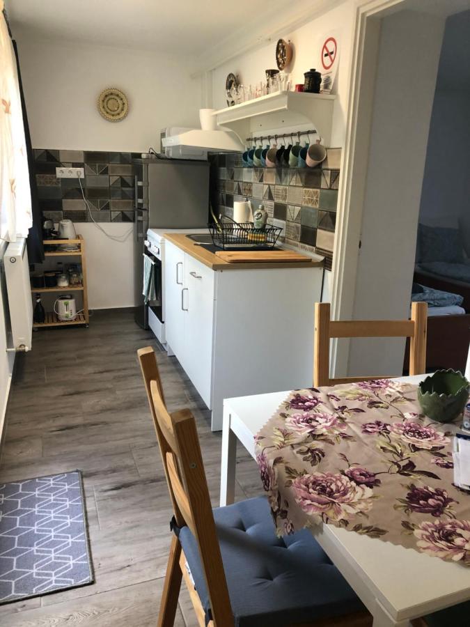 Dalia Apartman Gyoemro Ngoại thất bức ảnh